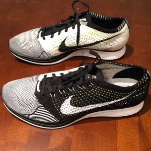 Men’s Nike Flyknit Racer Size 11.5